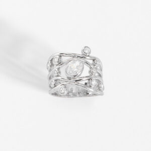 ✨ Anillo Plateado Elegante ✨